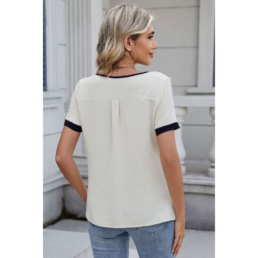 ec2604ea-95be-403e-bee9-3a01d92aee28-Min