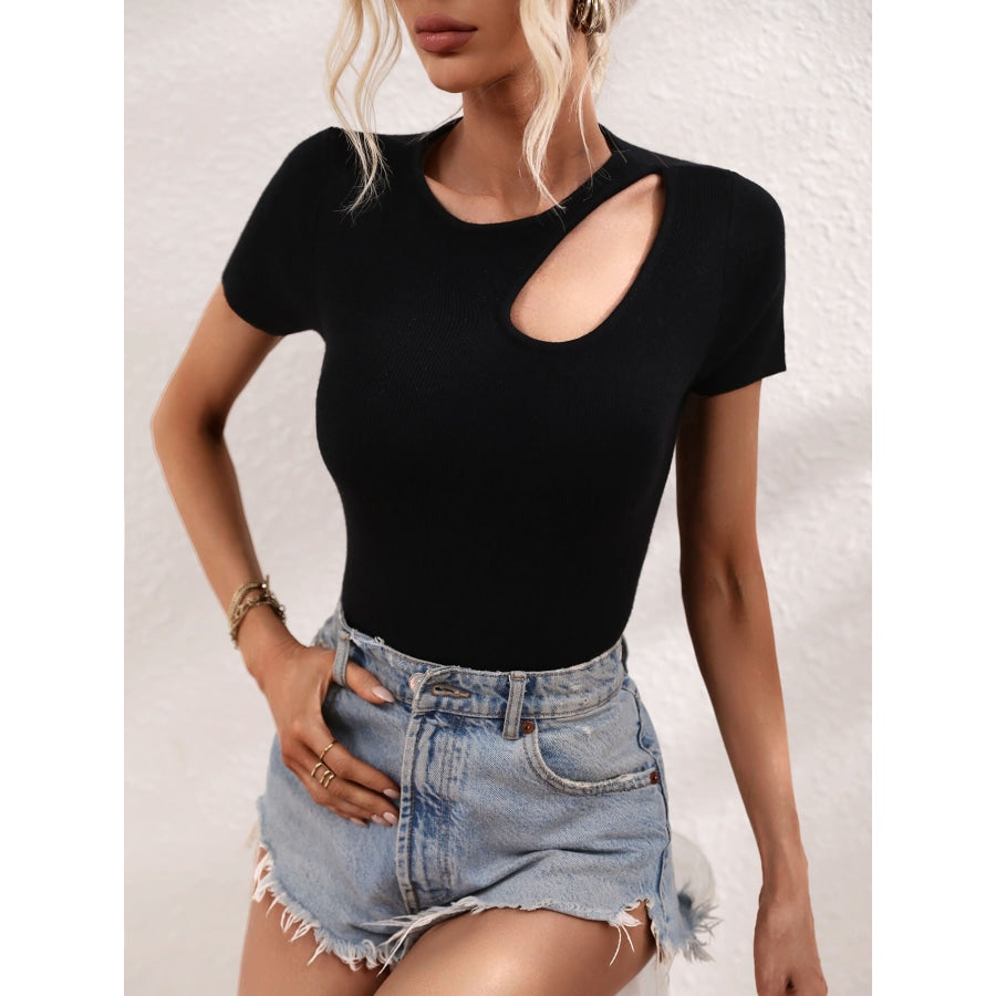 Cutout Round Neck Short Sleeve Knit Top