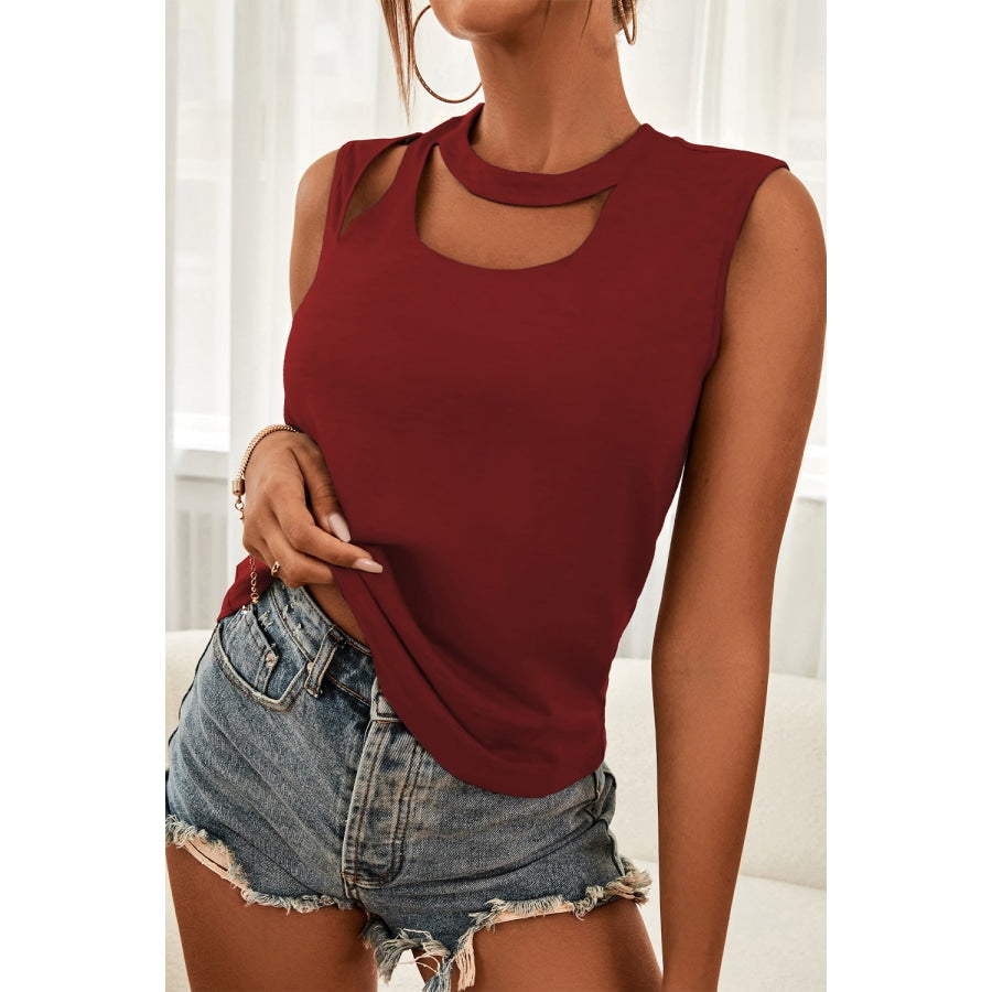 Cutout Sleeveless Top Wine / L