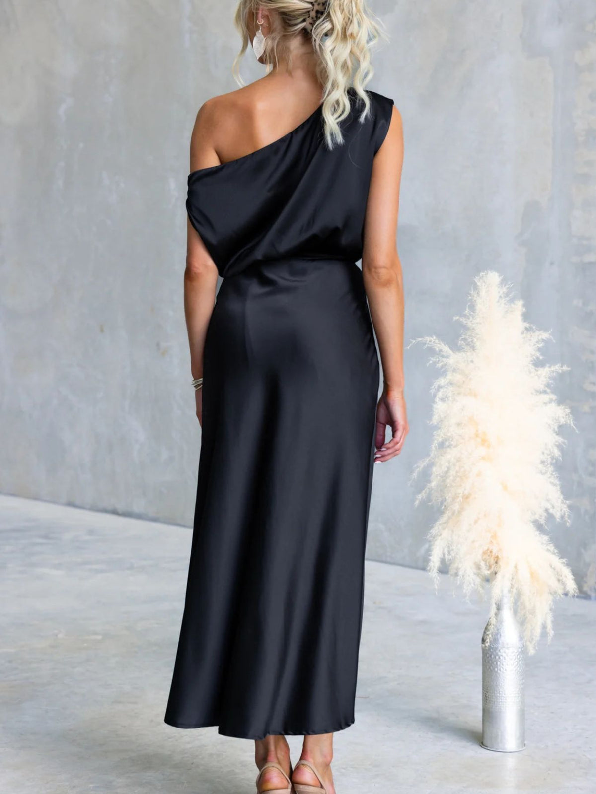 d08dbee6-8bb2-4fbc-be56-a2866b9ce672-Max