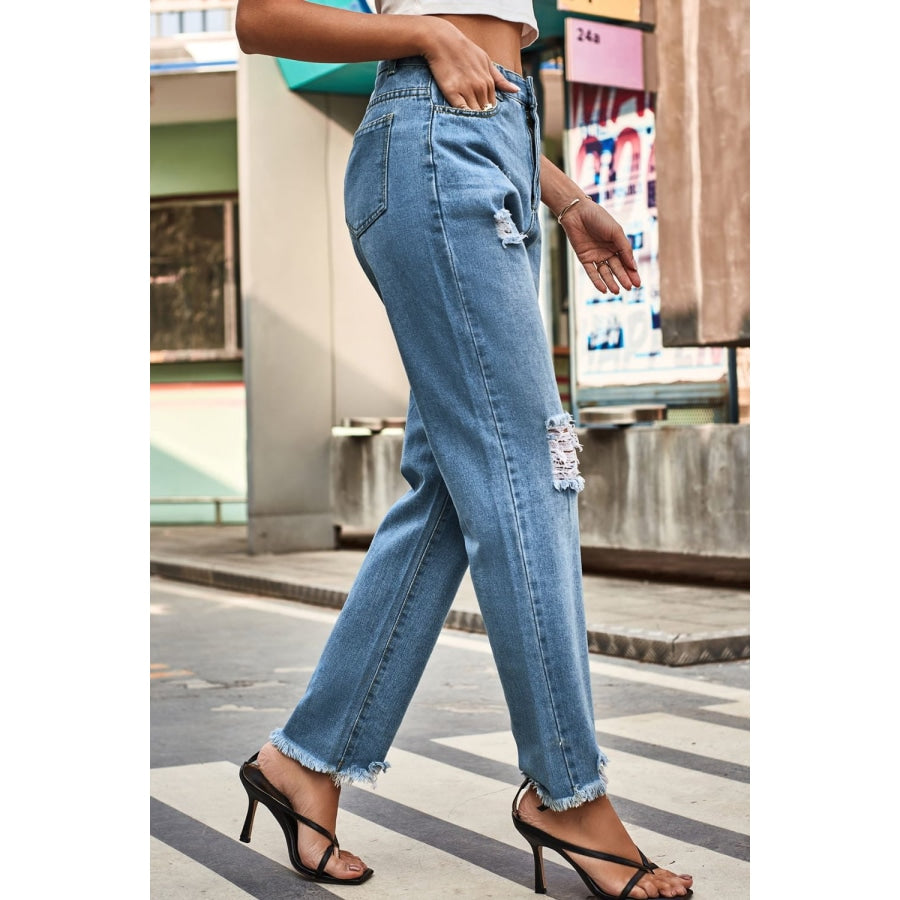 Distresssed Buttoned Loose Fit Jeans