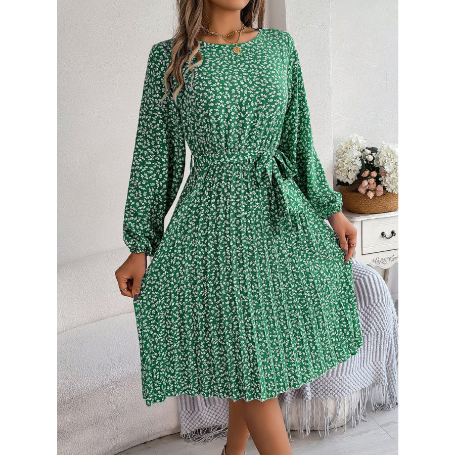 Ditsy Floral Tie Waist Pleated Dress Green / S Apparel and Accessories