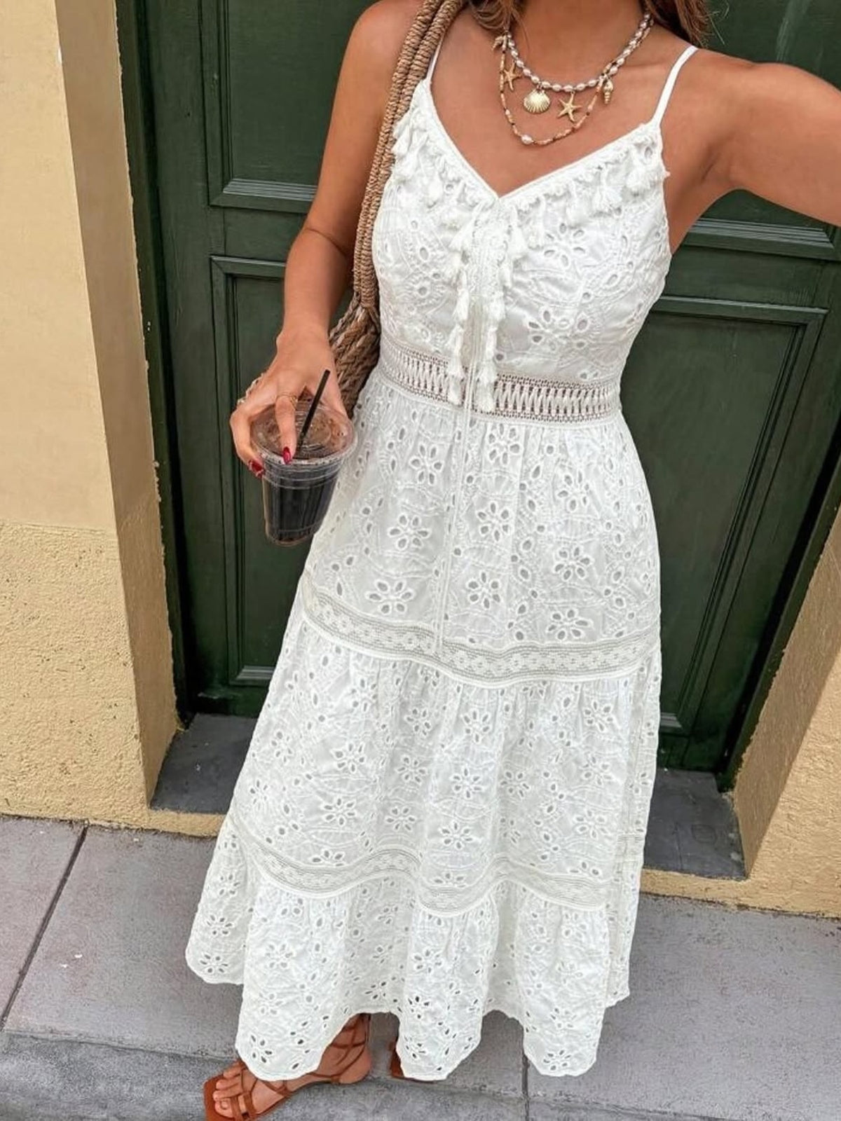 e3c63304b77246df931ba0759ec2a767-Max