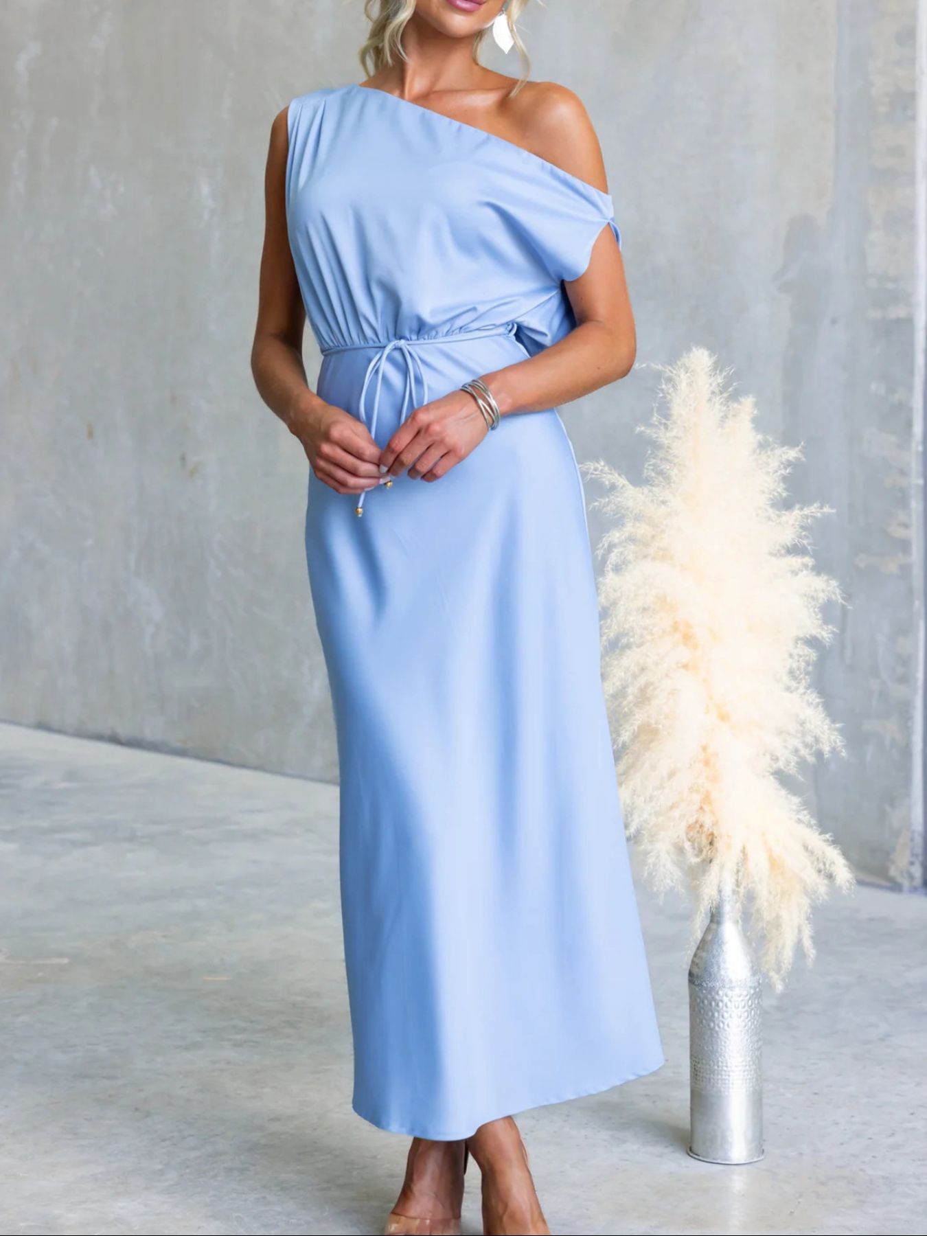 e53102c3-41d5-4f17-b434-170fda06dea7-Max