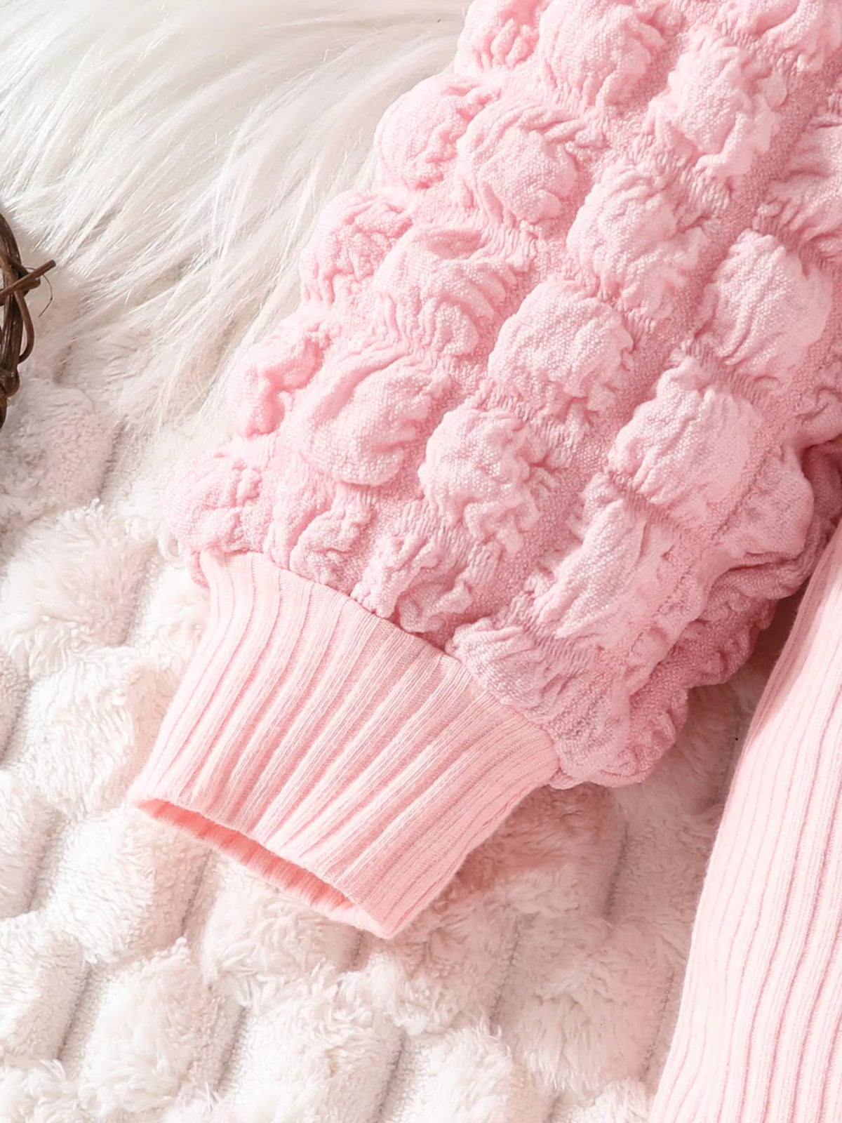 e594ed93c3b346e1a440209ba6cc1c60-Max-Origin