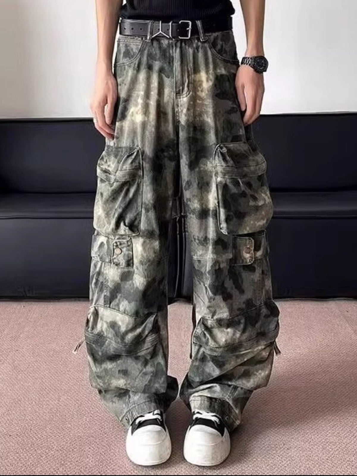 e9840da5-eaff-4930-b09b-a9f301c0b1eb-Max