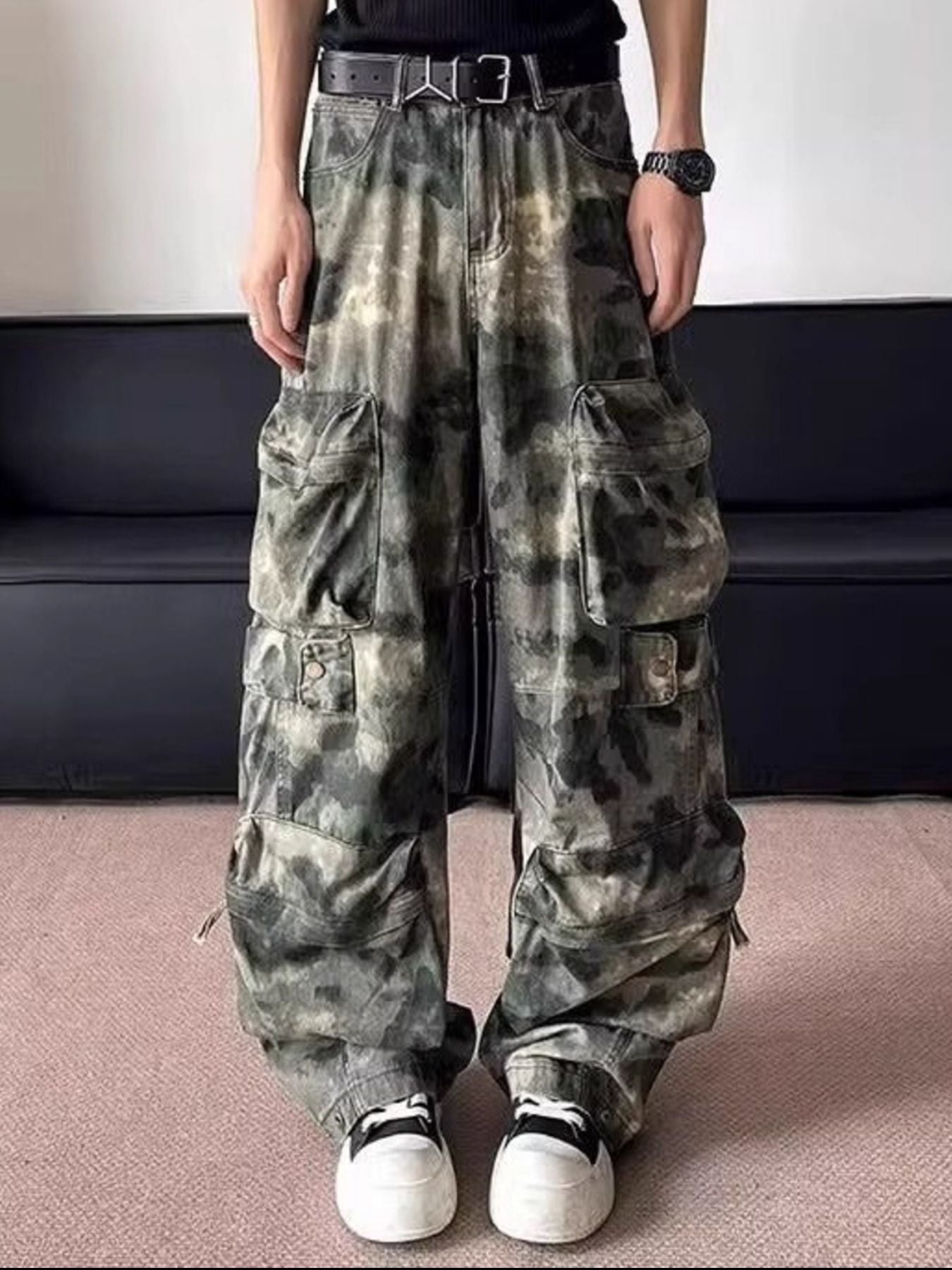 e73f5ab9-ce82-4718-9bbd-e35f160d1c70-Max