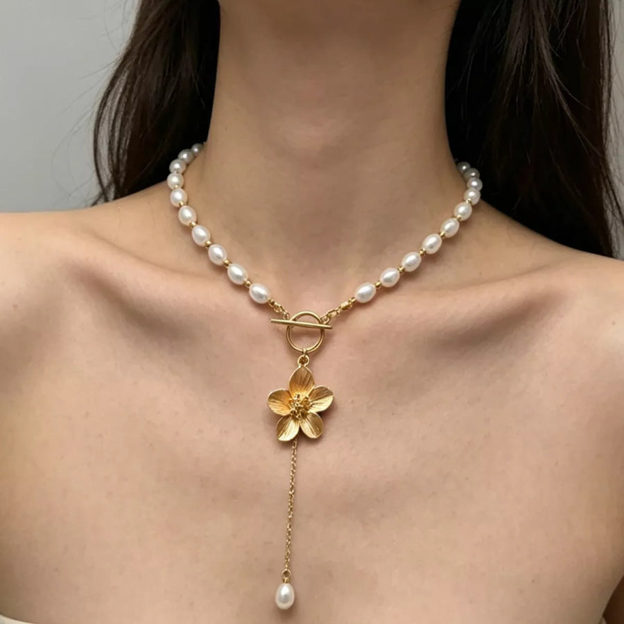 Elegant Pearl Choker Necklace with Gold Flower Pendant and Toggle Clasp / onesize Apparel Accessories