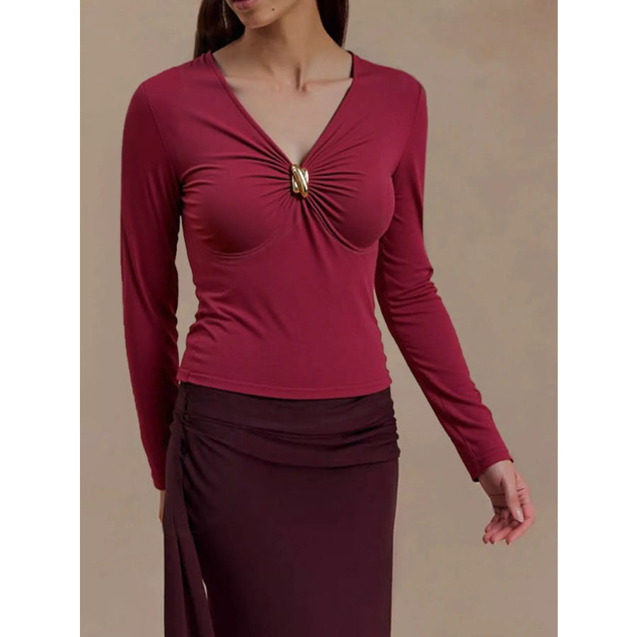 Elegant V-Neck Long Sleeve T-Shirt with Gold Ring Detail