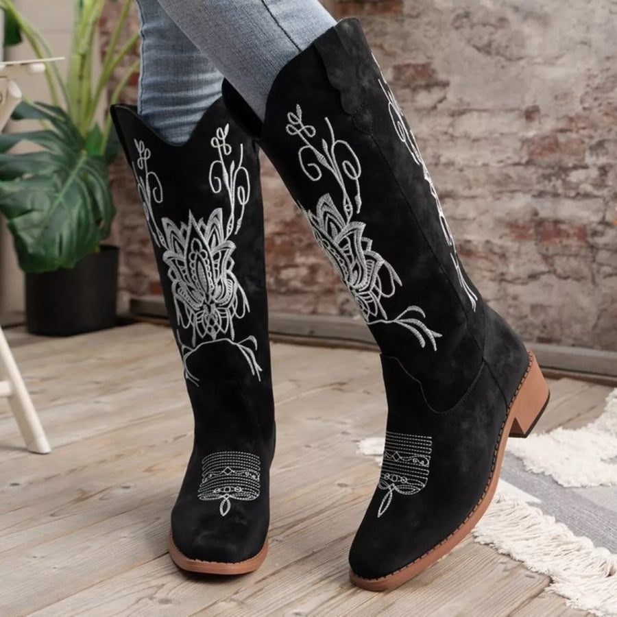 Embroidered Block Heels Boots Black / 36 Apparel and Accessories