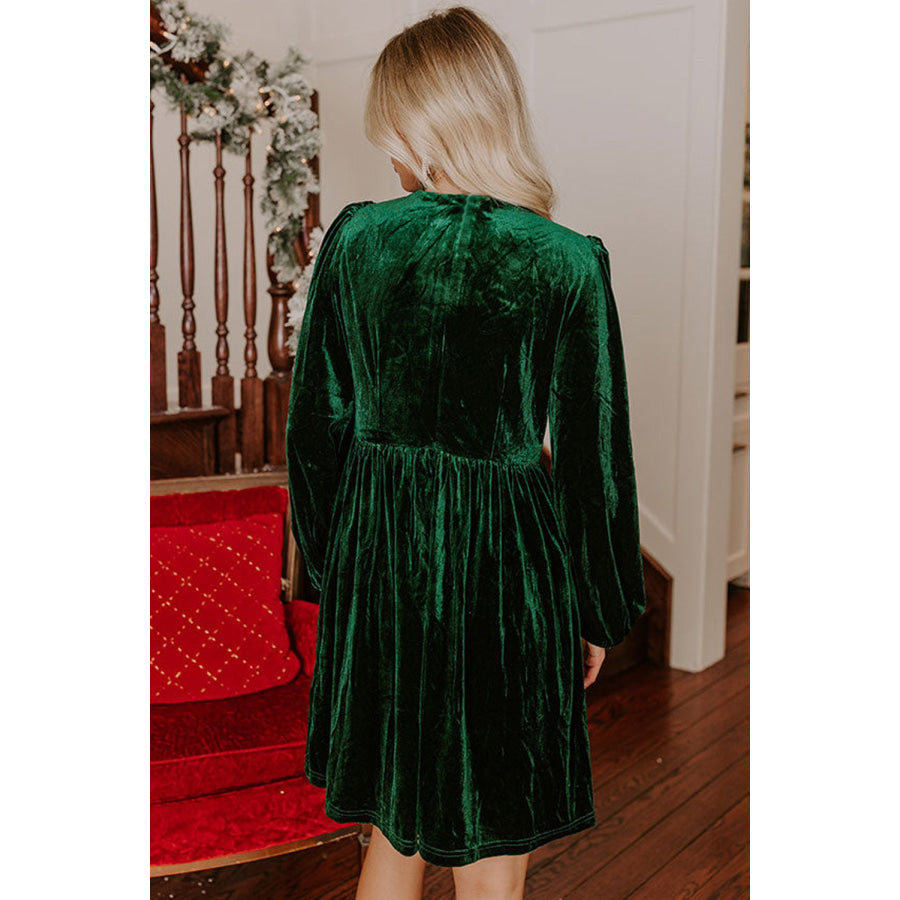 Evergreen Bowknot Decor High Waist Velvet Mini Dress Evergreen / S / 95% Polyester + 5% Elastane Dresses/Mini Dresses