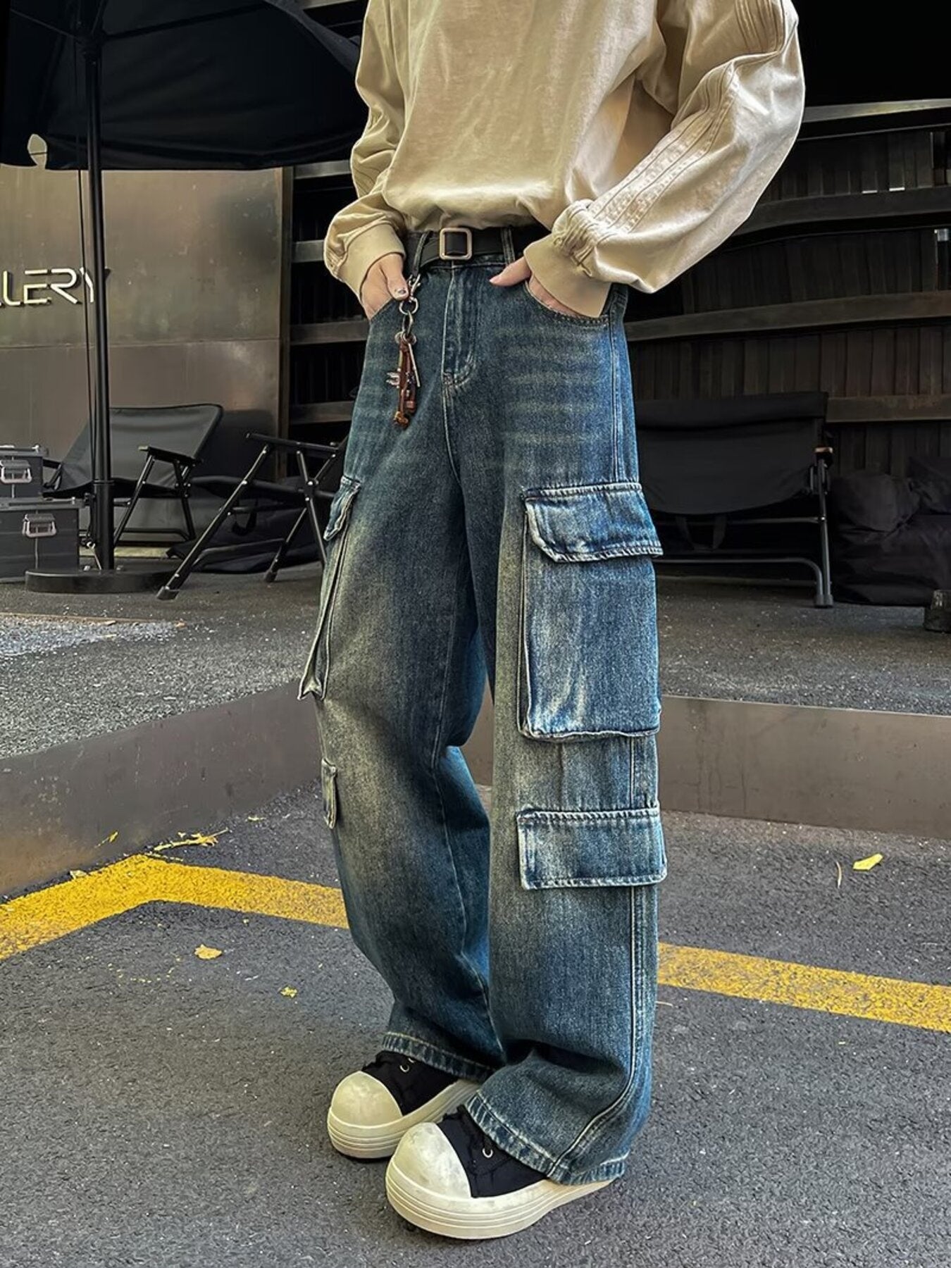 c8b83215ed6f49a08de4f88f1ec5fa4e-Max