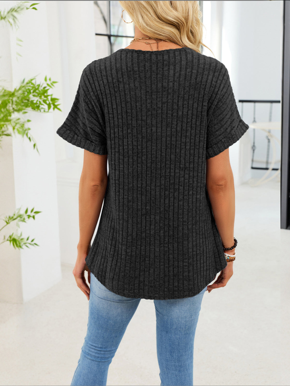 f5f53360811749dcab7e799127fbae9e-Max