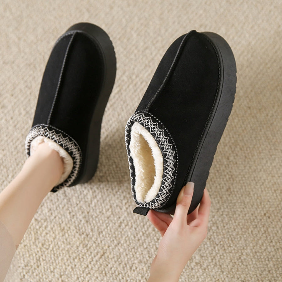 Faux Fur Center-Seam Slippers footwear