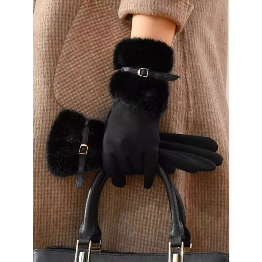Faux Fur Cuff Gloves Black / ONESIZE Apparel and Accessories