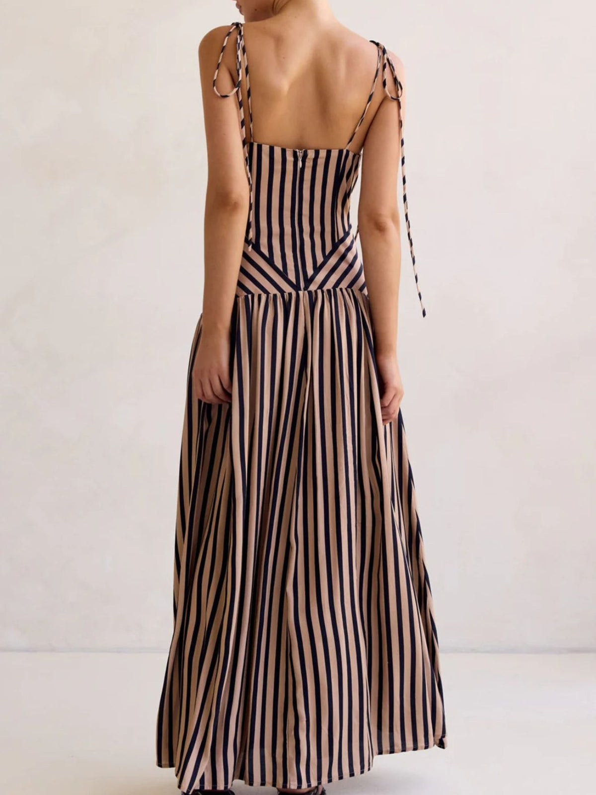 ff4f0ebb-fe35-4a9b-9023-88b07e594b82-Max