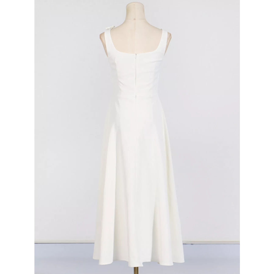 Floral Embellished Sleeveless Midi Dress Apparel and Accessories