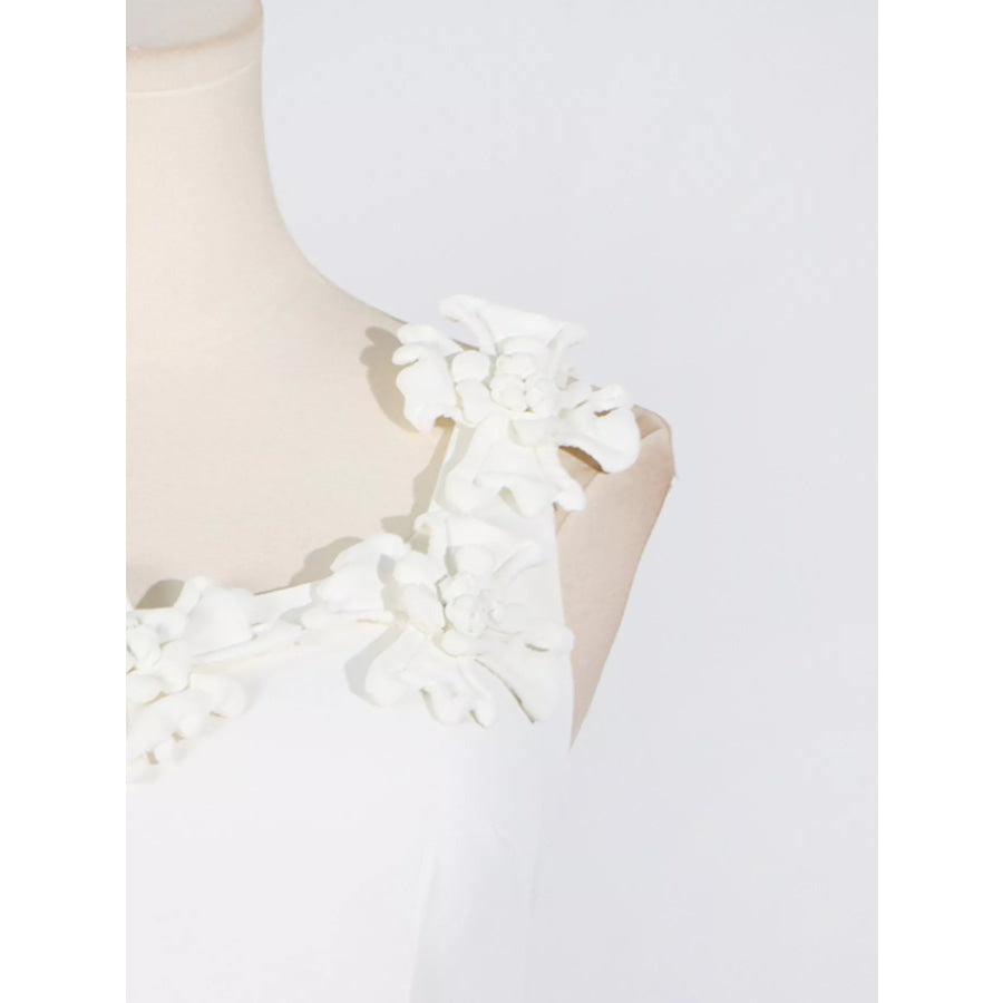 Floral Embellished Sleeveless Midi Dress Apparel and Accessories