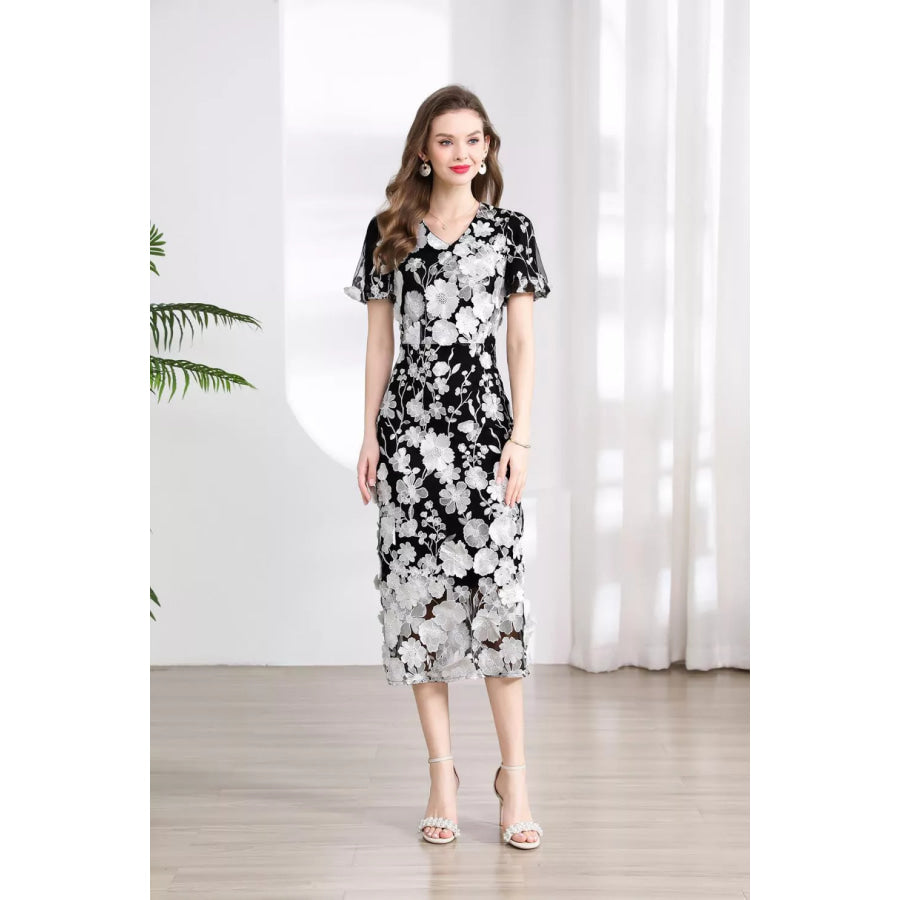 Floral Embroidered Puff Sleeve Midi Dress Apparel and Accessories