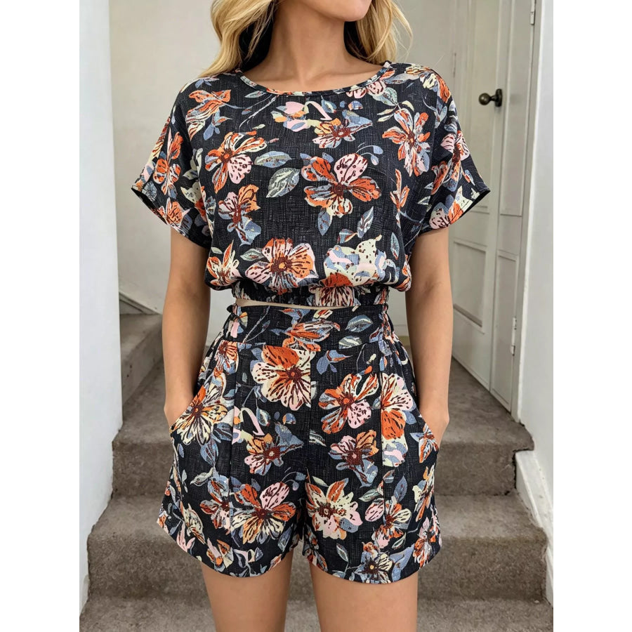 Floral Print Crop Top and Shorts Set Apparel and Accessories