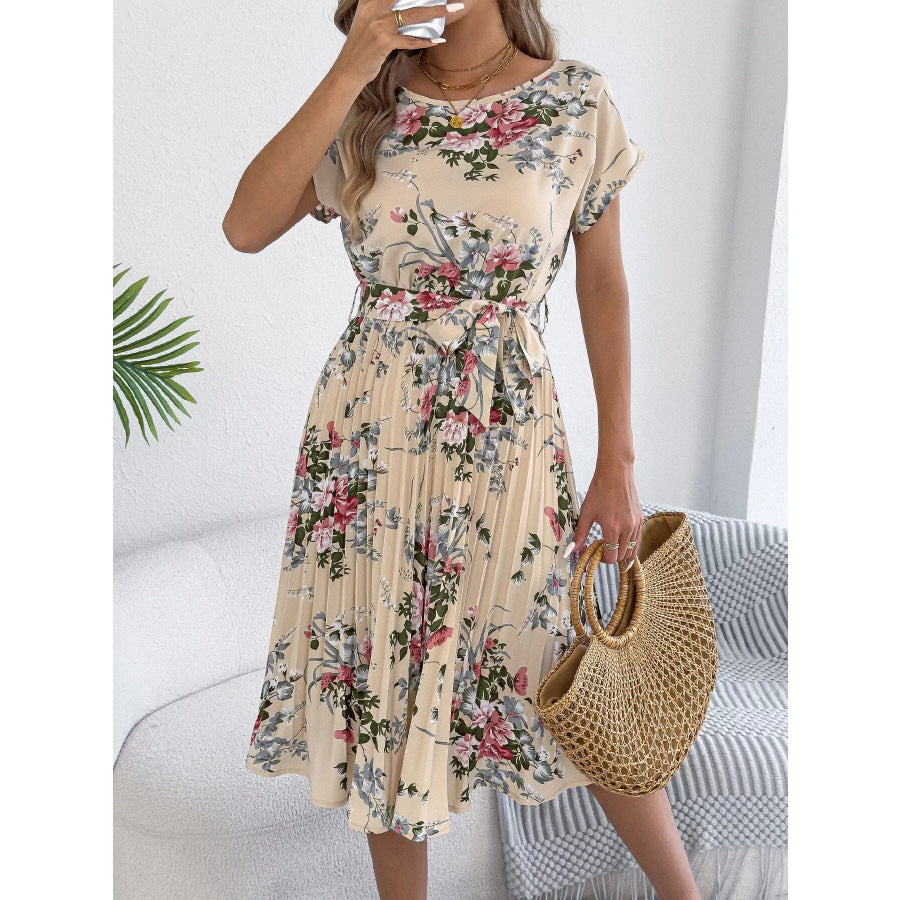 Floral Print Pleated A-Line Midi Dress Apparel and Accessories