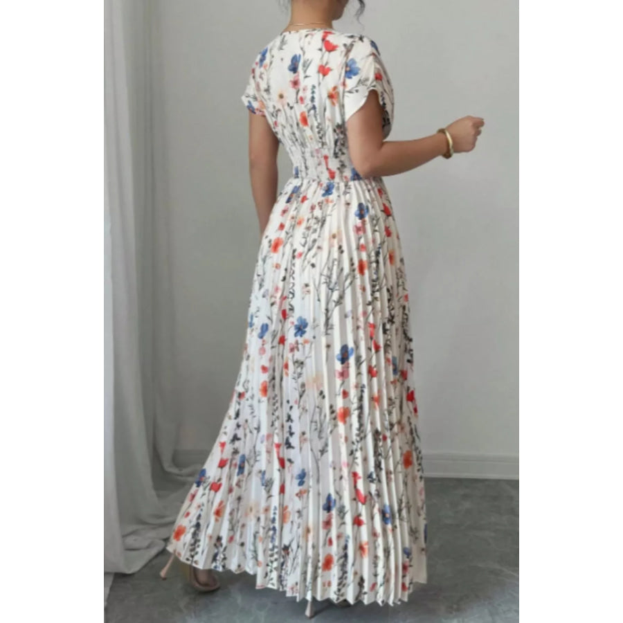 Floral Print Pleated Maxi Dress Apparel and Accessories