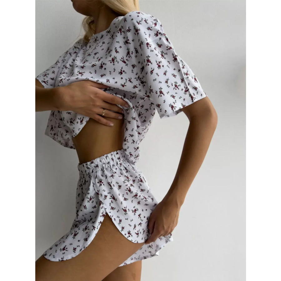 Floral Print Relaxed Fit Top and Shorts Lounge Set / S Apparel Accessories