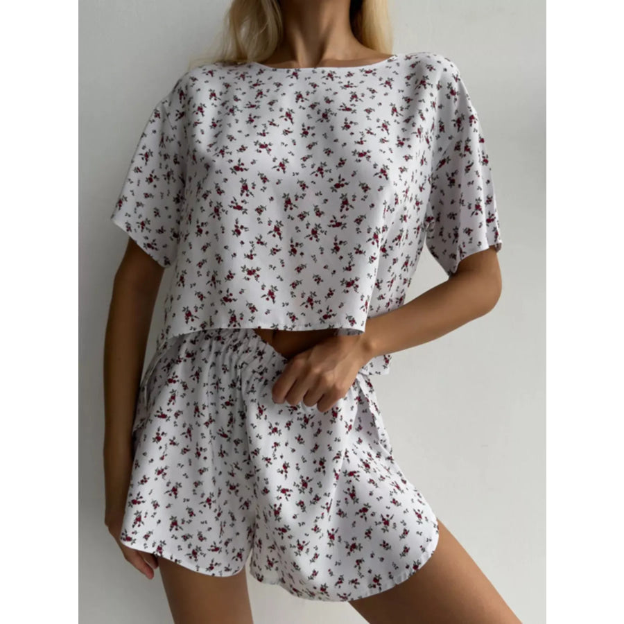 Floral Print Relaxed Fit Top and Shorts Lounge Set / S Apparel Accessories