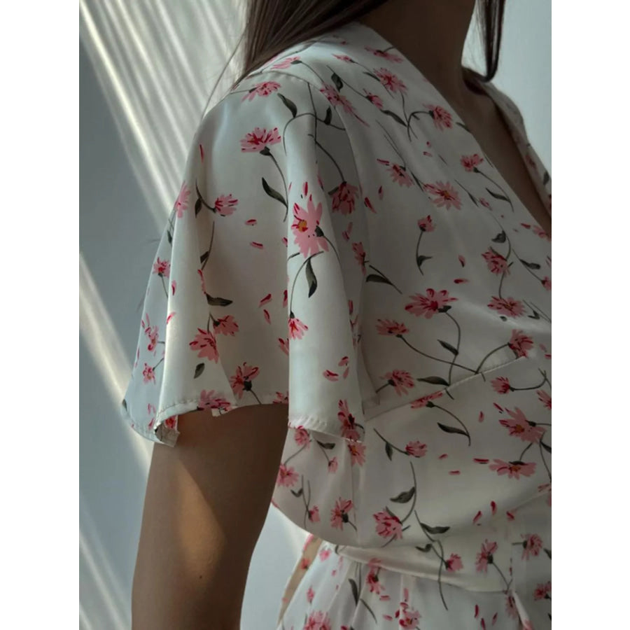 Floral Print V-Neck Flutter Sleeves Midi Dress Apparel and Accessories