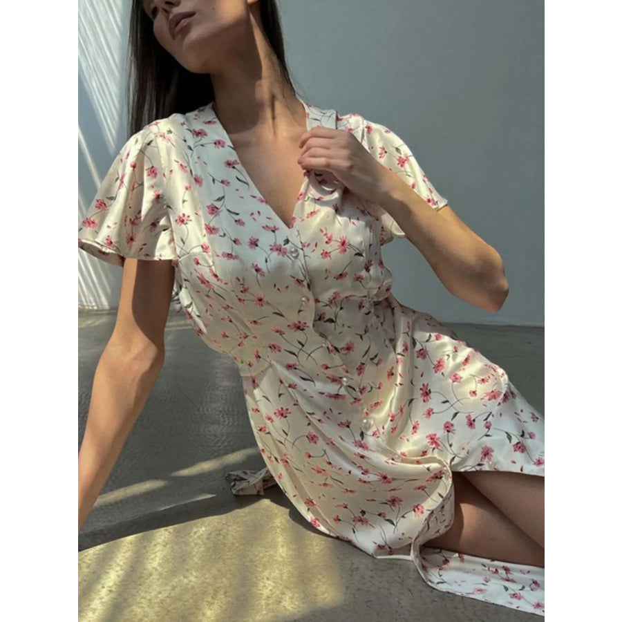 Floral Print V-Neck Flutter Sleeves Midi Dress Apparel and Accessories