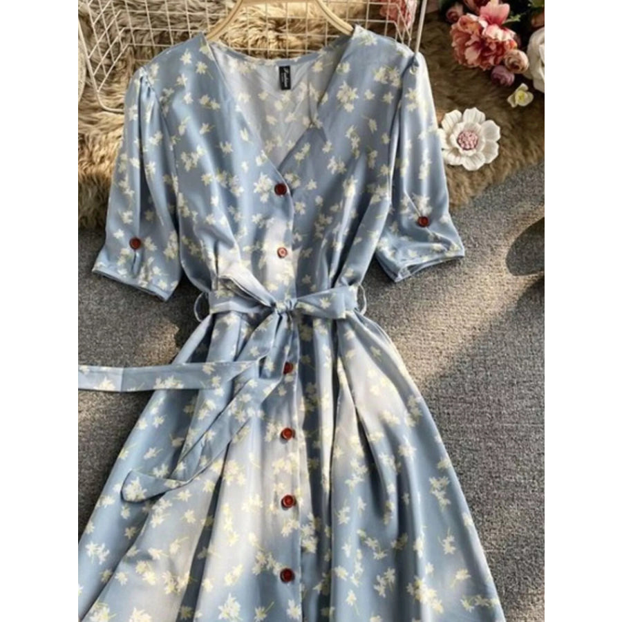 Floral Print V-Neck Midi Dress Apparel and Accessories