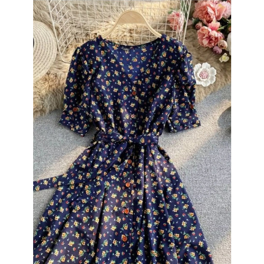 Floral Print V-Neck Midi Dress Apparel and Accessories