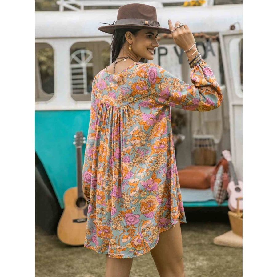 Floral Ruched V-Neck Long Sleeve Dress