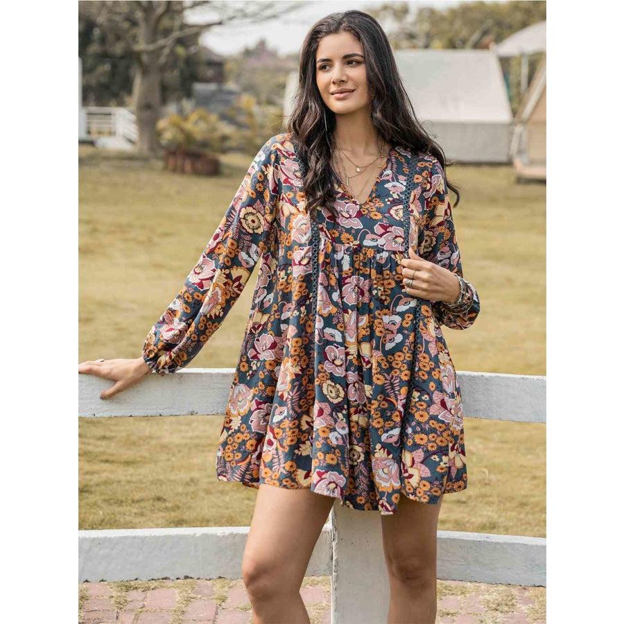 Floral Ruched V-Neck Long Sleeve Dress