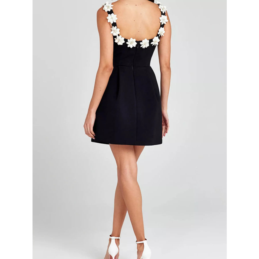 Floral Sleeveless Mini Dress with Pockets Apparel and Accessories