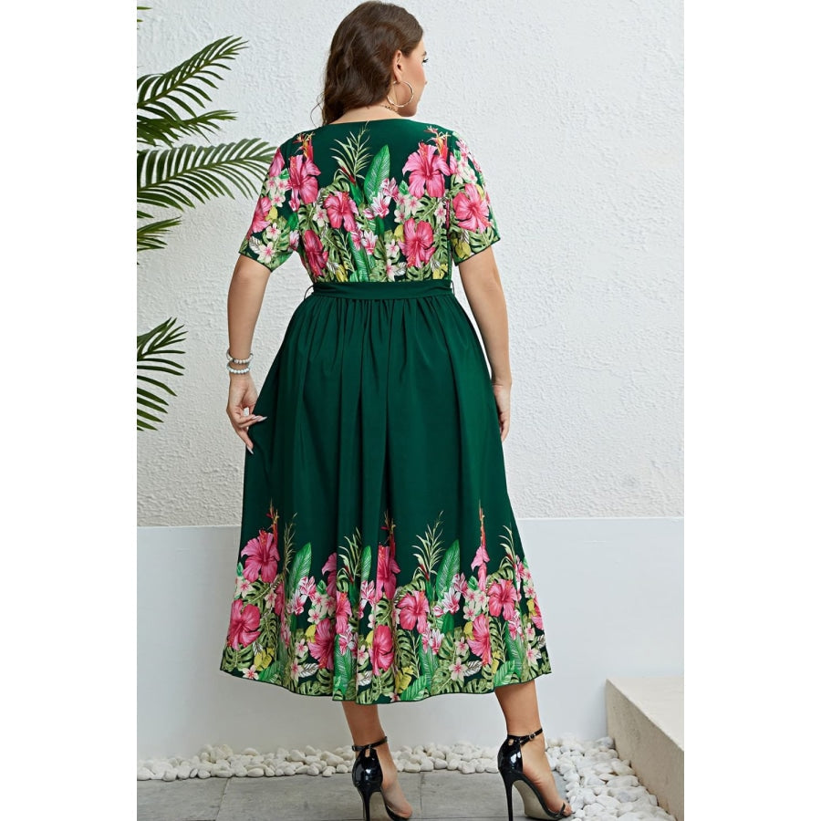 Floral Tie-Waist Round Neck Dress