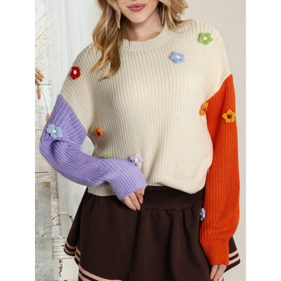 Flower Contrast Round Neck Sweater Beige / S Clothing