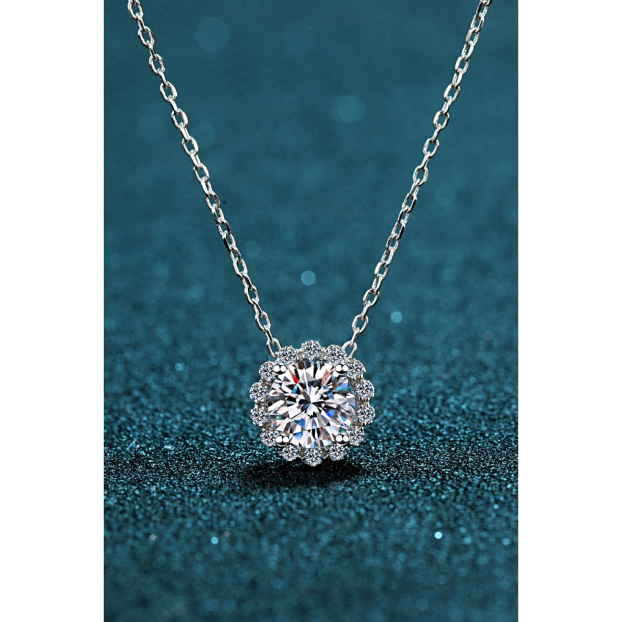 Flower-Shaped Moissanite Pendant Necklace Silver / One Size