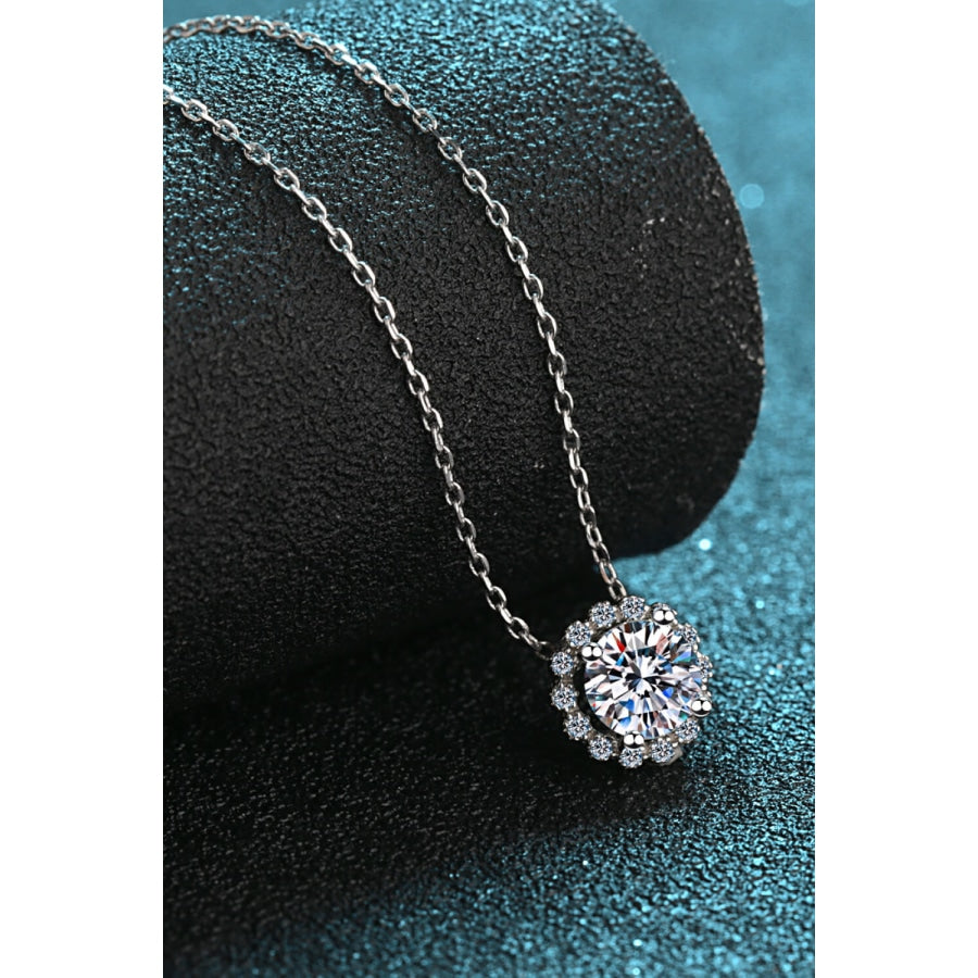 Flower-Shaped Moissanite Pendant Necklace Silver / One Size