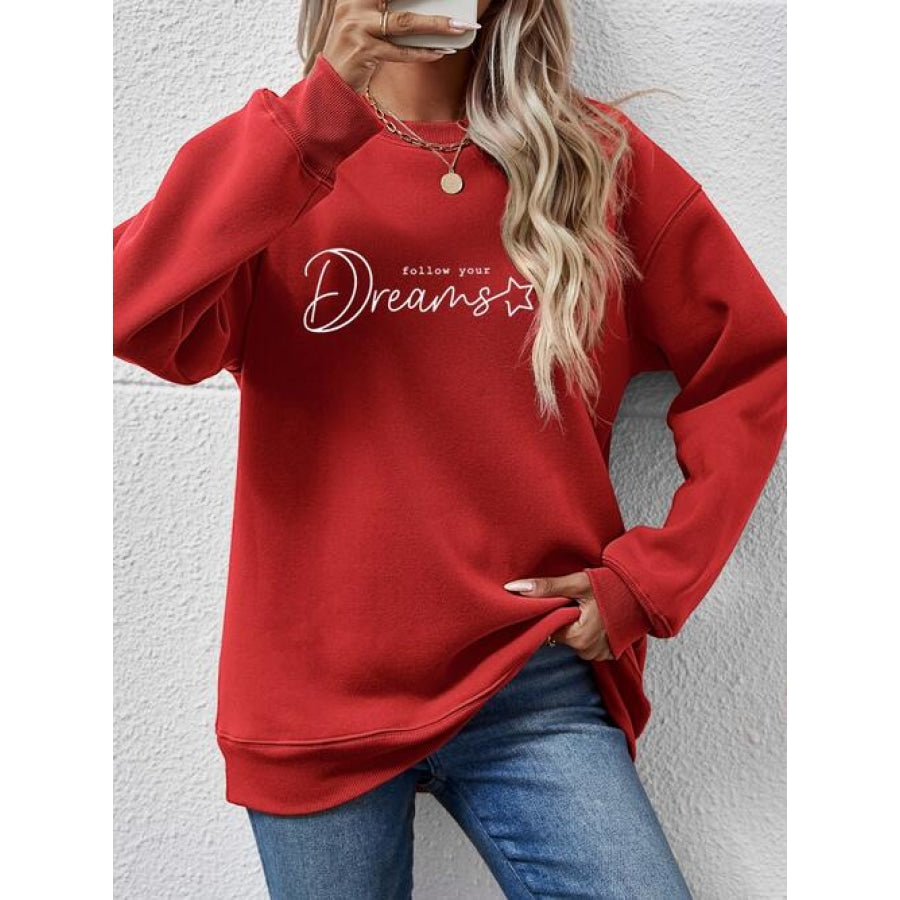 FOLLOW YOUR DREAMS Graphic Sweatshirt Deep Red / S