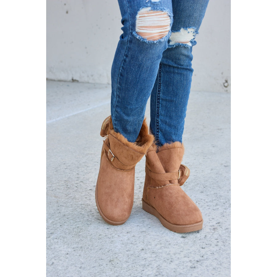 Forever Link Plush Thermal Flat Boots TAN / 6 Apparel and Accessories
