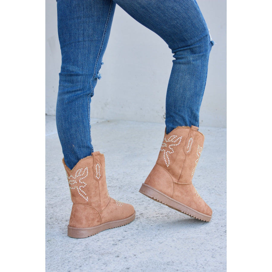 Forever Link Rhinestone Furry Flat Boots Apparel and Accessories