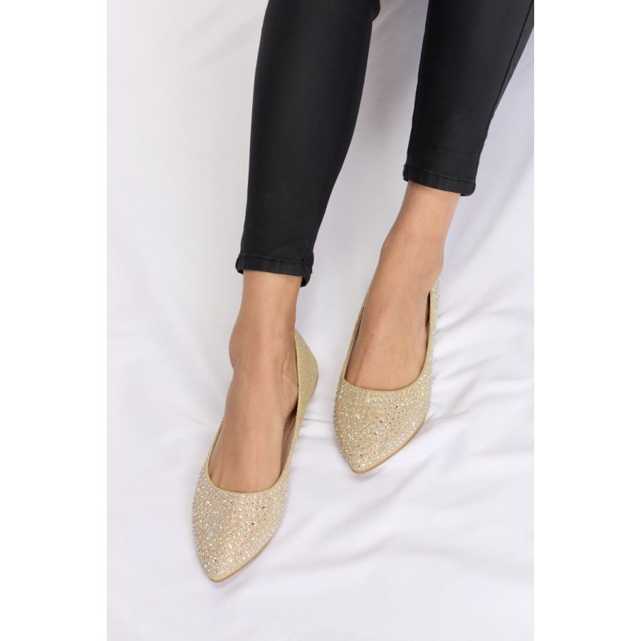 Forever Link Rhinestone Point Toe Flat Slip-Ons footwear