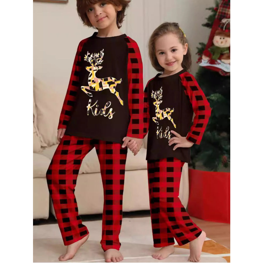 Full Size Family Matching Christmas Pajamas Set with Reindeer Graphic Plus Kid / S Apparel and Accessories