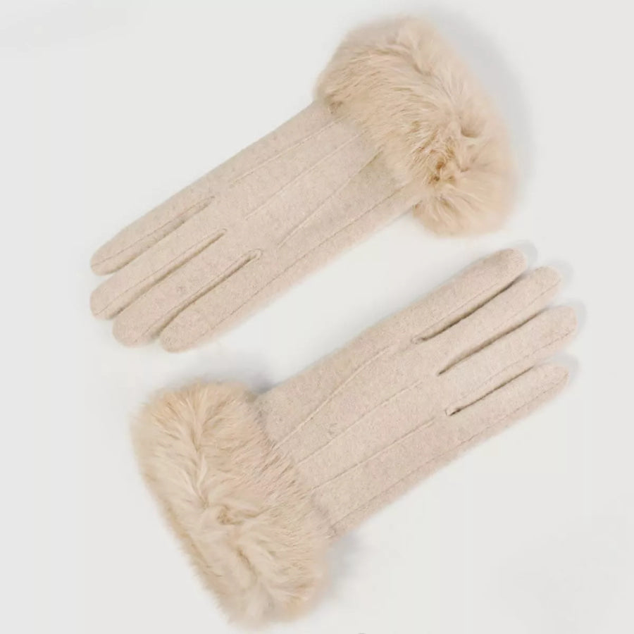 Fur Cuff Gloves Cream / One Size Apparel and Accessories