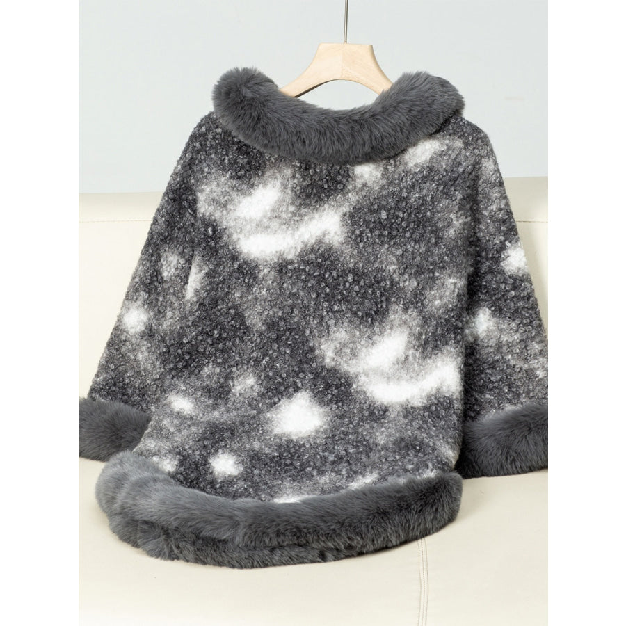 Furry Contrast Three-Quarter Poncho Apparel and Accessories