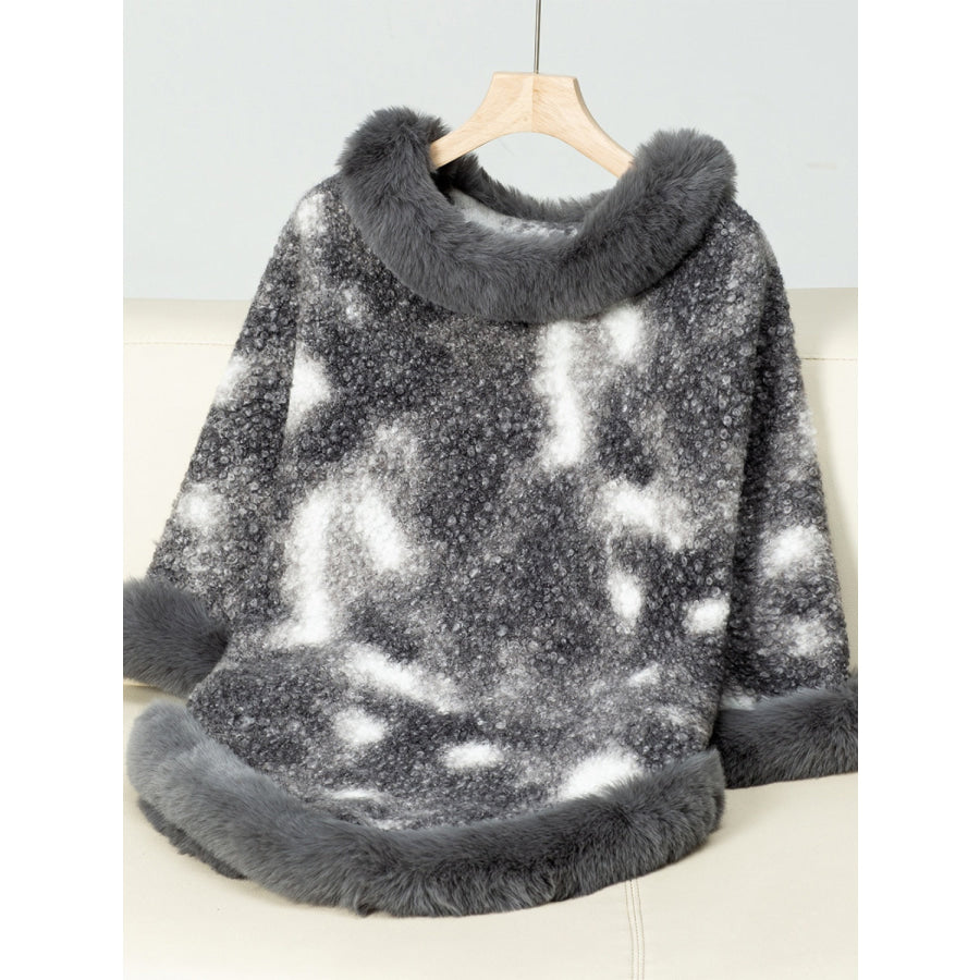 Furry Contrast Three-Quarter Poncho Dark Gray / One Size Apparel and Accessories