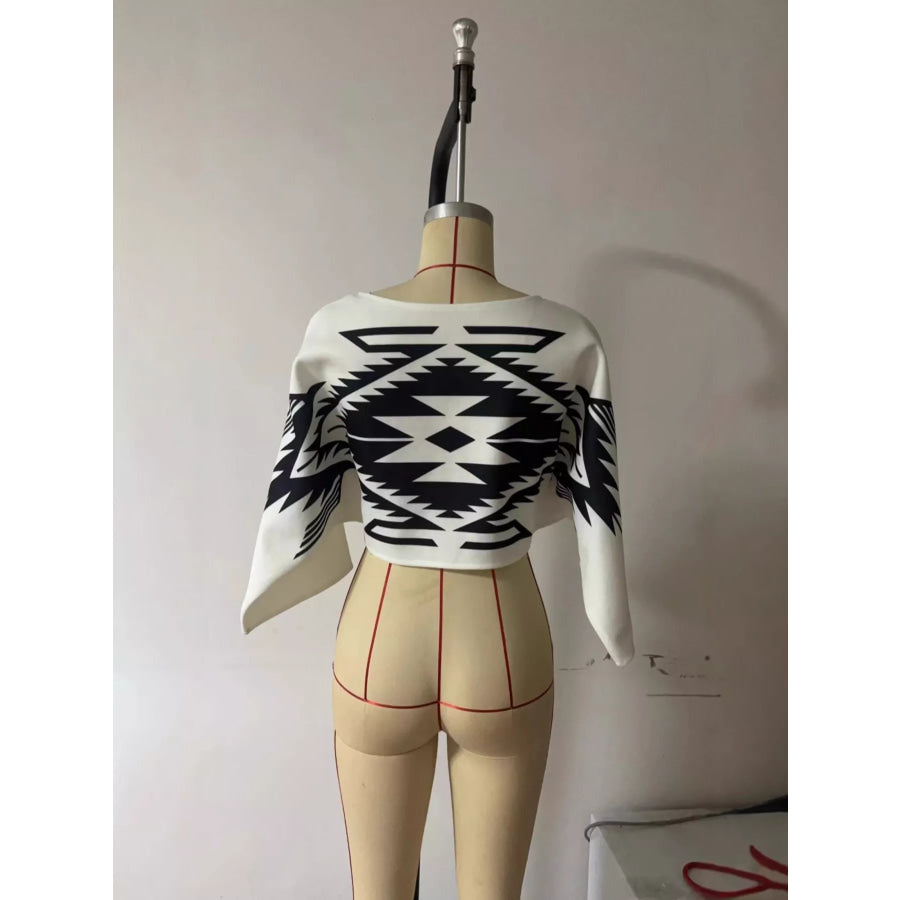 Geometric Pattern Cropped Knit Top Apparel and Accessories