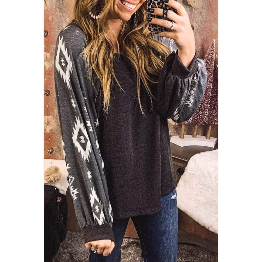 Geometric Round Neck Long Sleeve T-Shirt Black / M