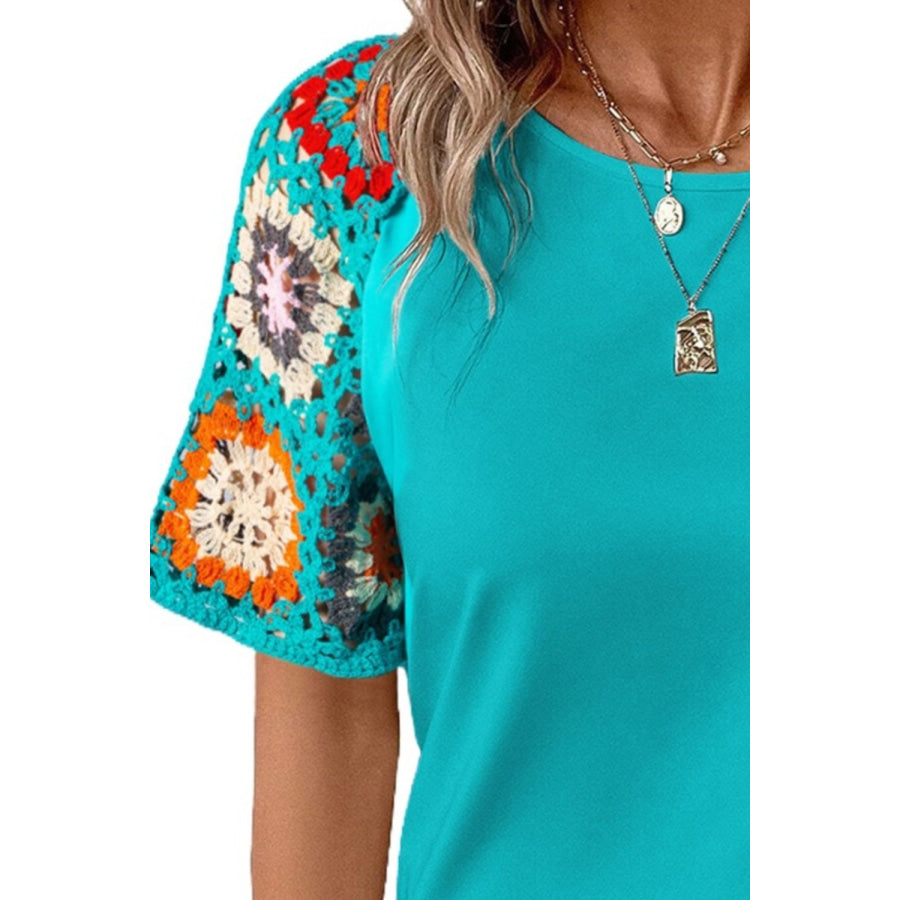 Geometric Round Neck Short Sleeve Blouse Apparel and Accessories